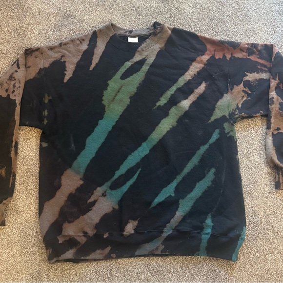 Hanes Women's Large Tie-Dye Sweatshirt - Black, Green, Tan - Picture 3 of 3
